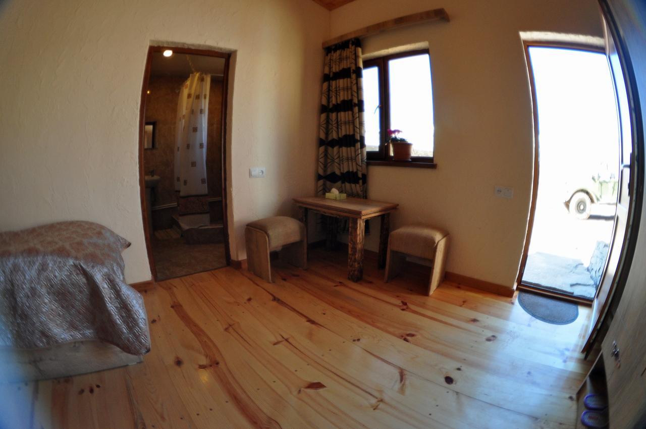 Saro B&B&Safari Tours Tatev Esterno foto