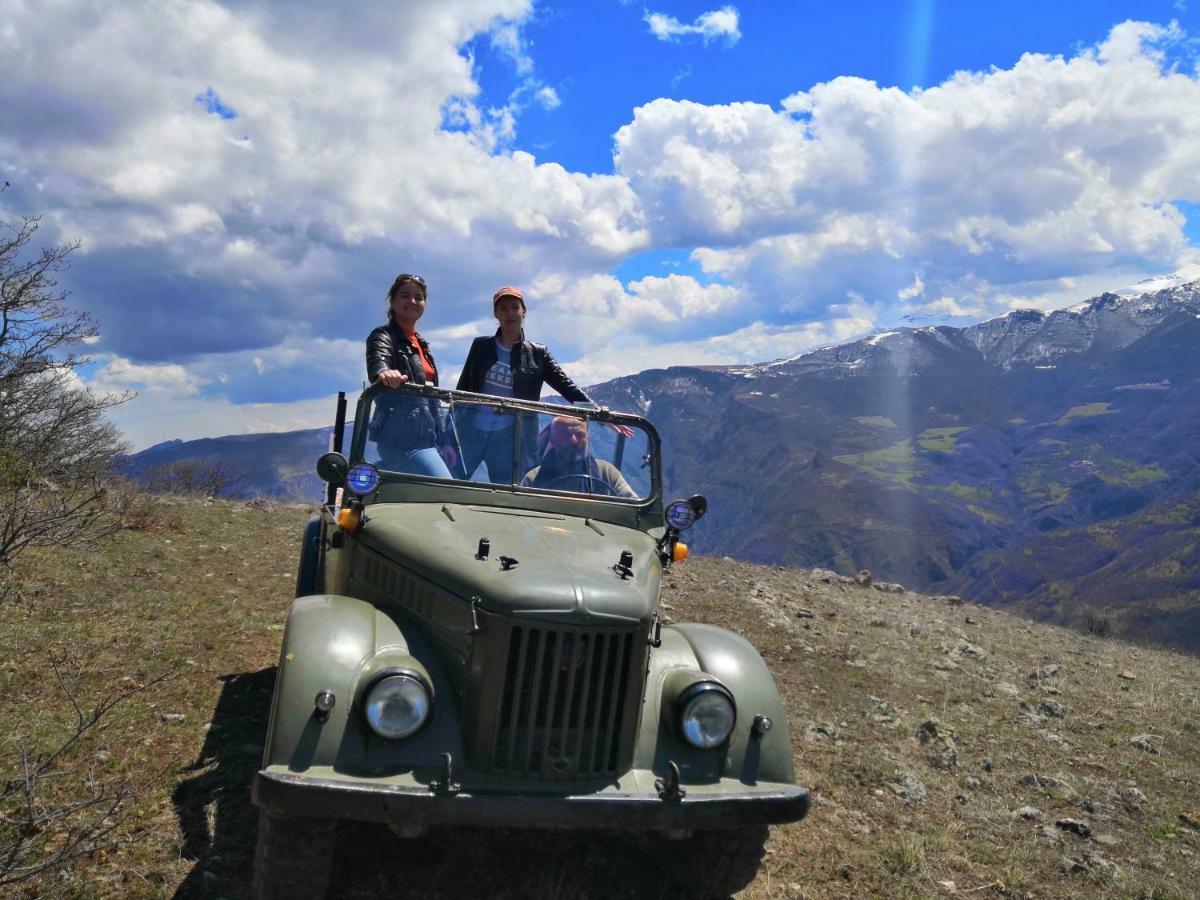 Saro B&B&Safari Tours Tatev Esterno foto